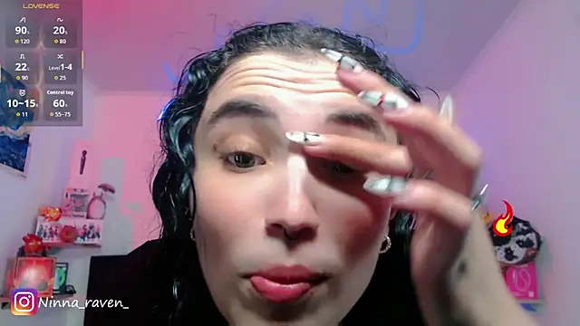 Ninna_ravenn webcam stripchat model stream image