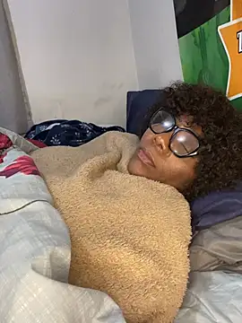 BoobsQueeen webcam