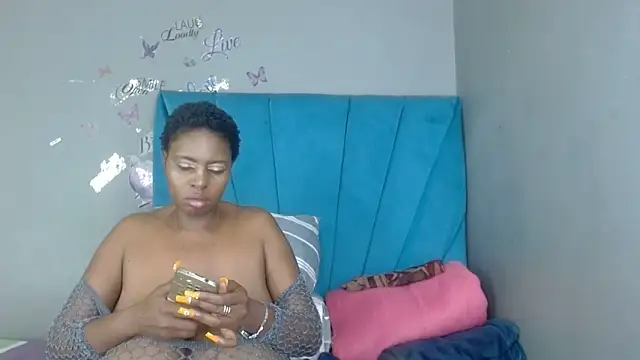 Bustyboobs1986xXx webcam