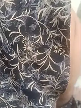 Cut_lady234 webcam