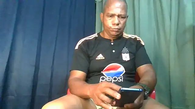 bigblackcock75 webcam
