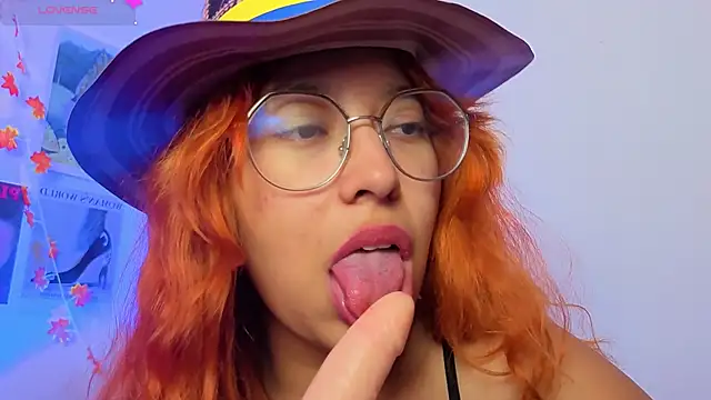 _Moon_Johnson webcam