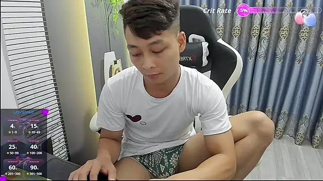 Naughty___asian webcam