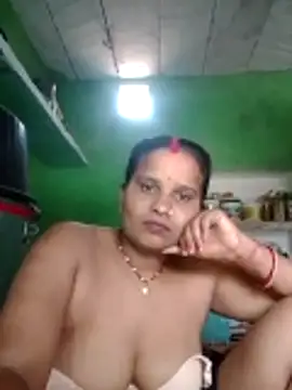 Shivani09900 webcam