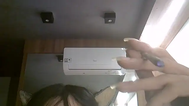 SkinnyKitten webcam