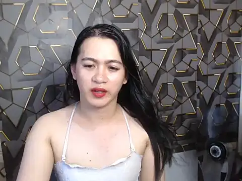 ur_asianpretty webcam