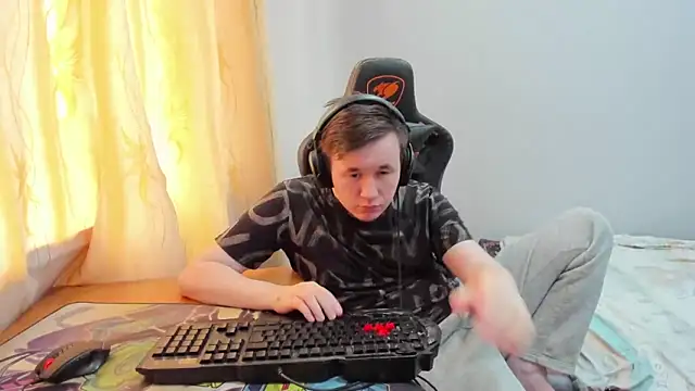 iliaskrislove webcam