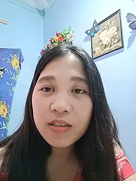 Milkytits4You webcam