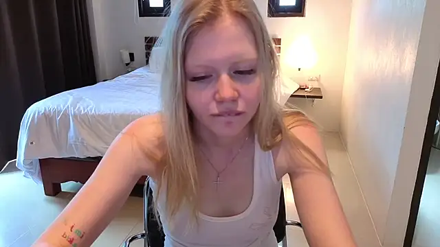 Wendy_228 live cam on StripChat