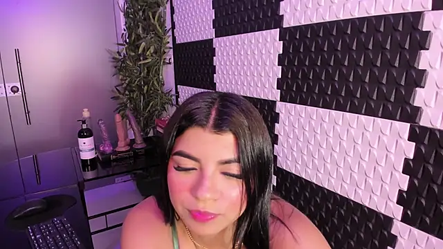 AlinaMorris webcam