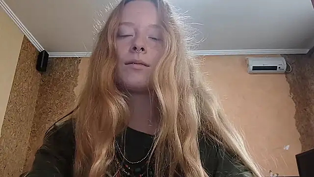 KateVibe_01 webcam