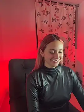 Sophia_LuxxX webcam