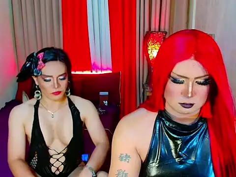 Wildest_Slave_Huntress webcam