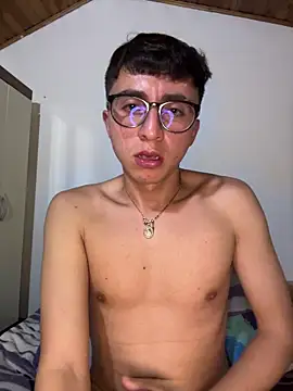 camirojas_boy - CamiRojas_boy's free webcam - UK Sex Cams
