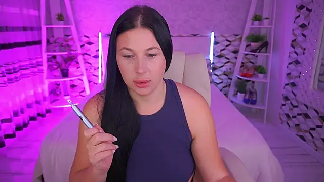 ArianaDarkk webcam