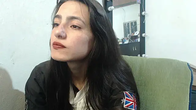 skinny_sweet2411 webcam
