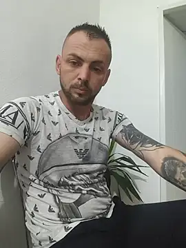 papichulo0099 webcam