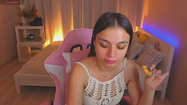 Kim_Bless webcam