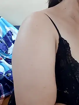 Yummyamasha webcam