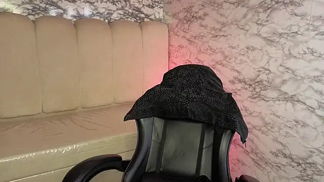 Adarasuri_v webcam