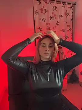 Sophia_LuxxX webcam