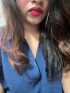 Yours_riya11 webcam