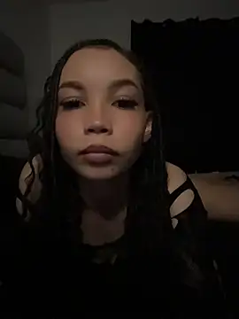 nikkiloveee