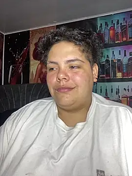 Hailey_Curvy webcam