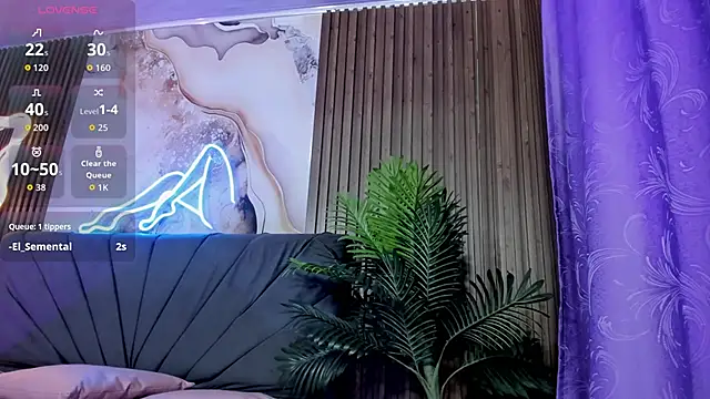 Kiara_tay live cam on StripChat