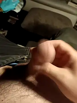 massive_cum Live Webcam on Stripchat