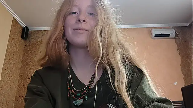 KateVibe_01 webcam