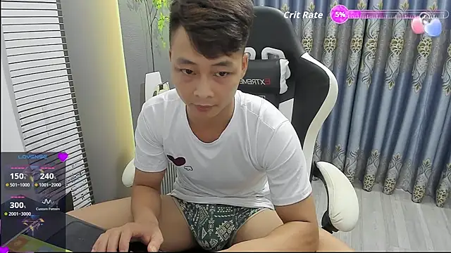 Naughty___asian webcam