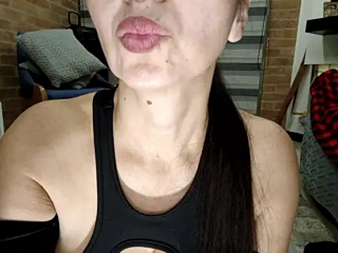 cjpq2525 (F mature) - JUEGO CON MI DILDO