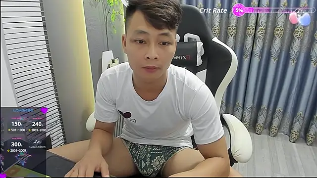 Naughty___asian webcam