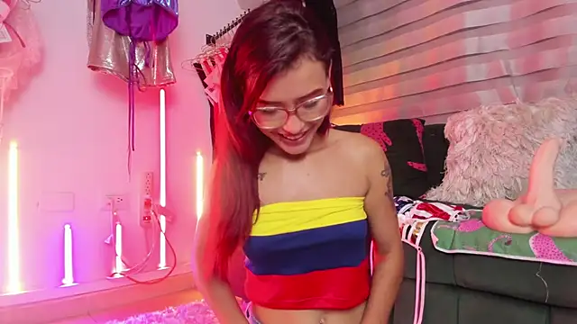 Cherry_Scarlet_ webcam