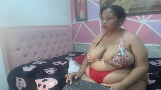 Doll_rihana webcam