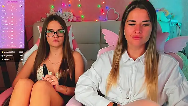 hotty_girls_here webcam