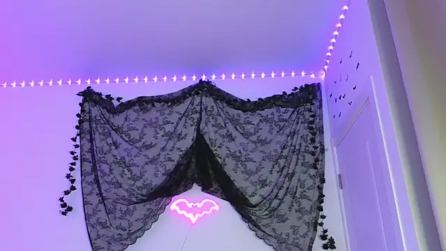LilithMadden webcam