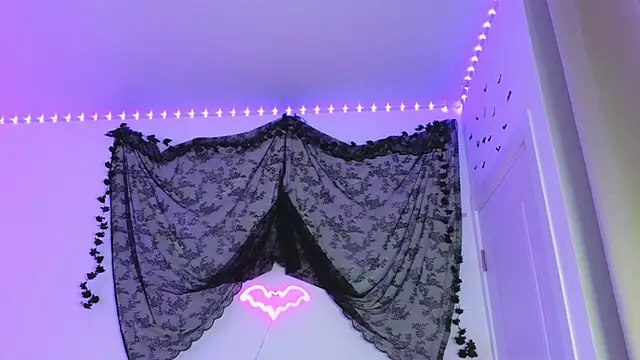 LilithMadden webcam