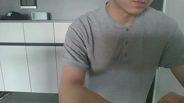 nole_china7 (Ask my age) - talk / fun / cum