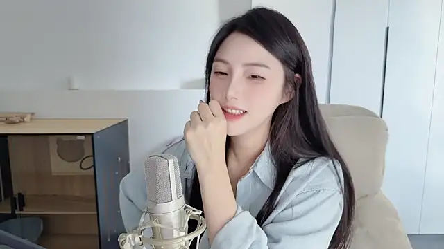 holo_love webcam