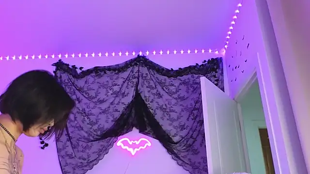 LilithMadden webcam