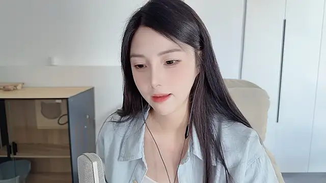 holo_love webcam