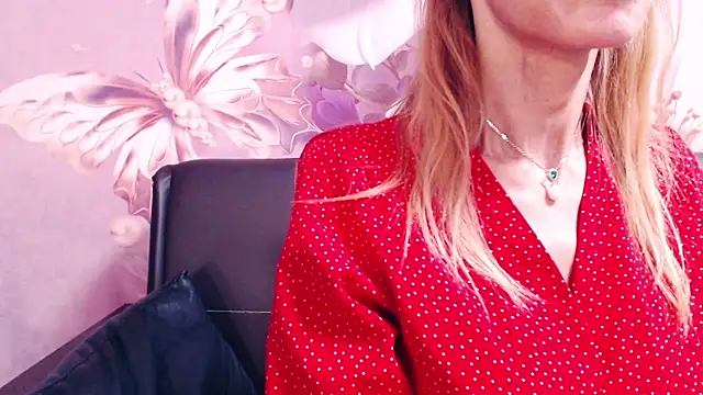 BlondPussy webcam