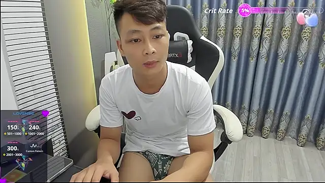 Naughty___asian webcam