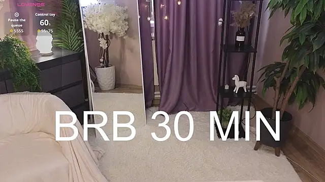 AriaCatrool webcam