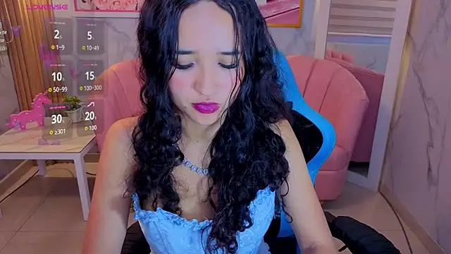 bella_vibess_s live cam on StripChat
