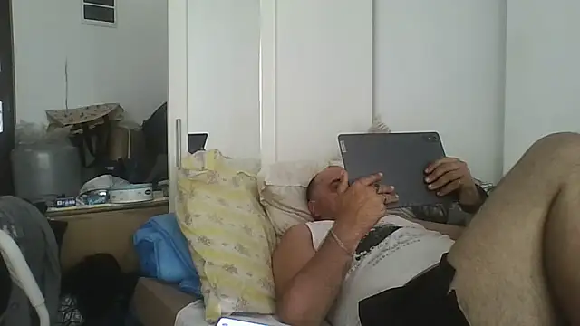 vitalik66679 live cam on StripChat