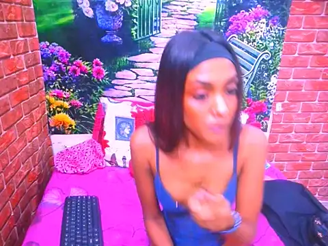 IndianPretty14u2Luv webcam