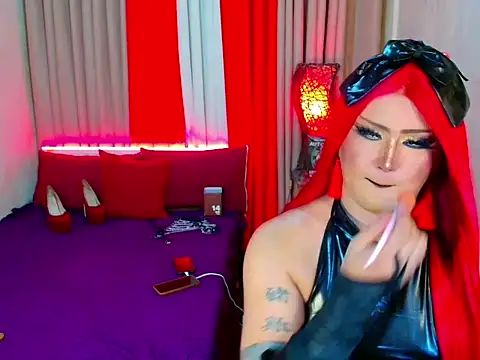 Wildest_Slave_Huntress webcam
